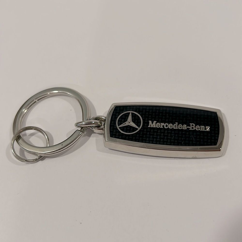 NWOT Mercedes-Benz Silver Key Chain